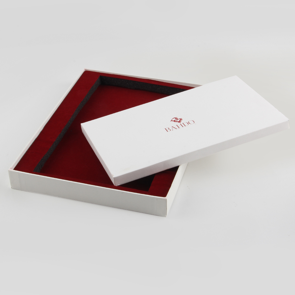 疫情期間首飾精裝盒定做盡量避免選擇復(fù)雜顏色 疫情期間首飾精裝盒定做盡量避免選擇復(fù)雜顏色